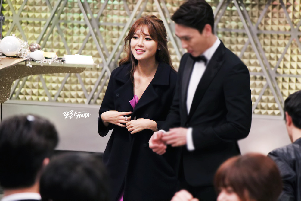 [PIC][30-12-2014]Hình ảnh mới nhất từ MC SooYoung tại "2014 MBC Drama Awards" + Nhận giải "Female Excellence Award – Mini Series" 214B073A54A54E1A324B5B