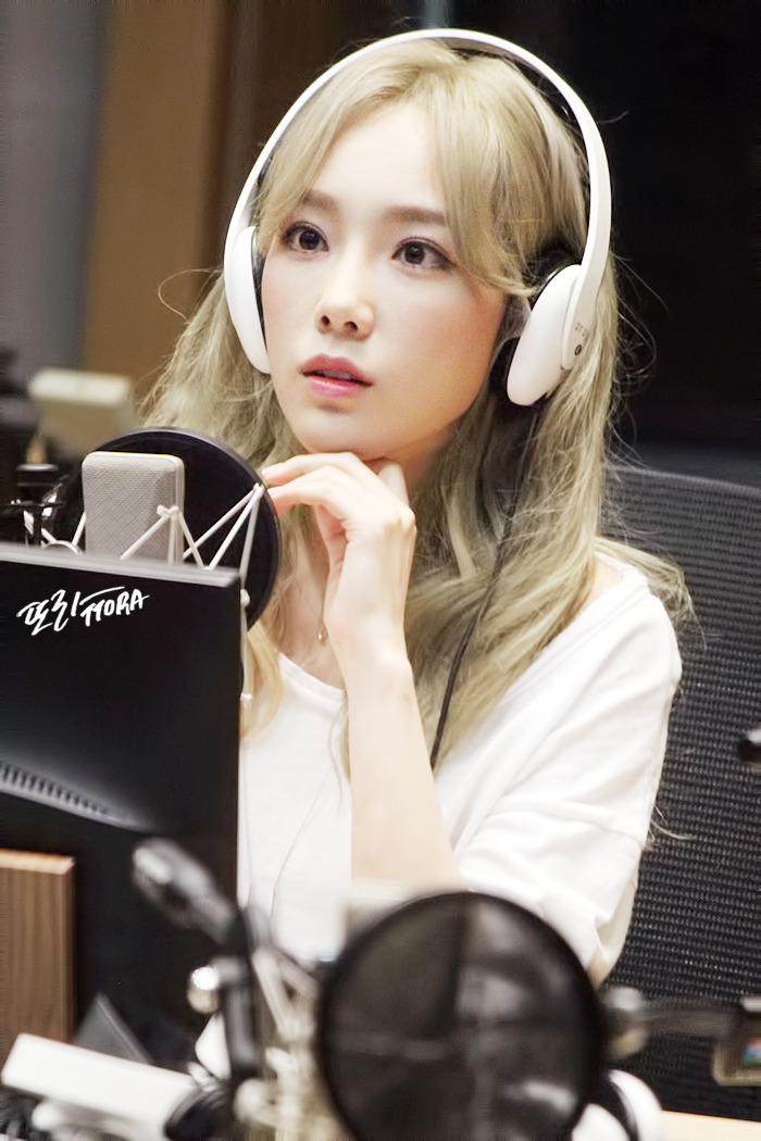 [OTHER][06-02-2015]Hình ảnh mới nhất từ DJ Sunny tại Radio MBC FM4U - "FM Date" - Page 31 234C3F4E5645C626045F9D