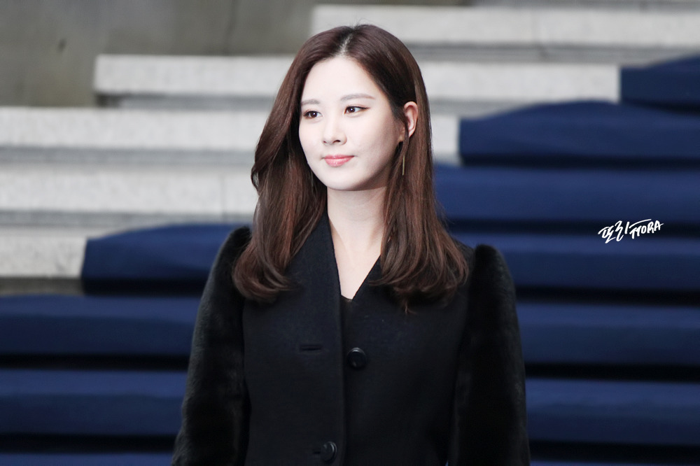 [PIC][18-10-2015]SeoHyun tham dự "HERA SEOUL FASHION WEEK S/S 2016 'ANDY&DEBB'" vào chiều nay 243AFB3B563B5DF922A9BF