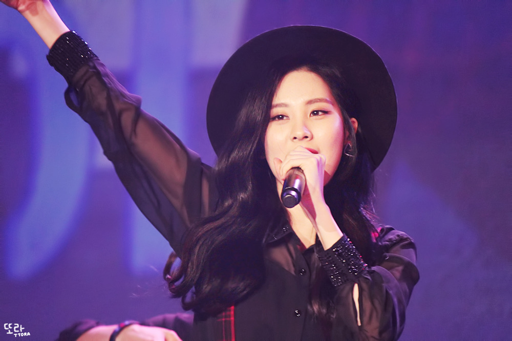 [PIC][11-11-2014]TaeTiSeo biểu diễn tại "Passion Concert 2014" ở Seoul Jamsil Gymnasium vào tối nay - Page 4 25044533546716F510AA50