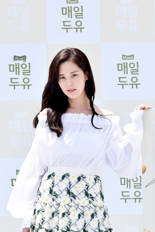  [PIC][03-06-2017]SeoHyun tham dự sự kiện “City Forestival - Maeil Duyou 'Confidence Diary'” vào chiều nay - Page 3 2614154159380D3A21DF15