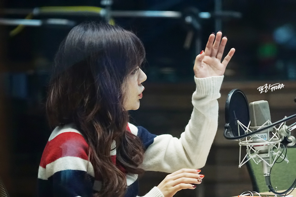 [OTHER][06-02-2015]Hình ảnh mới nhất từ DJ Sunny tại Radio MBC FM4U - "FM Date" - Page 30 26242139563ED2F70C9E50