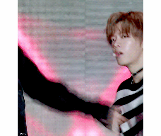 GIFS YUYU BB ♥ (imagine being this hot, cant relate))  999D983359FB5111343840