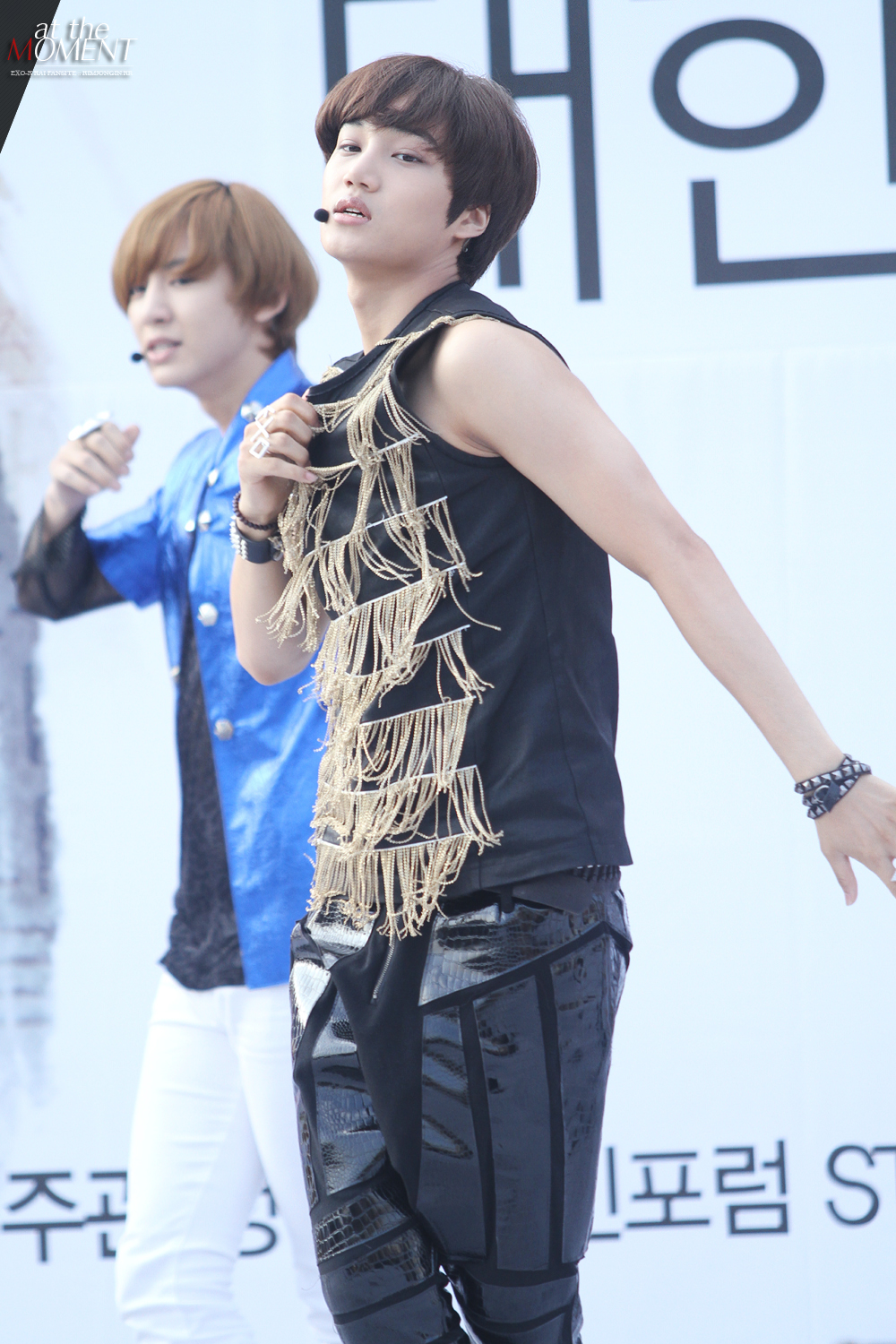 120707 Kai @ Yongsan Golden Bell 2013014A4FFA89C5368D49