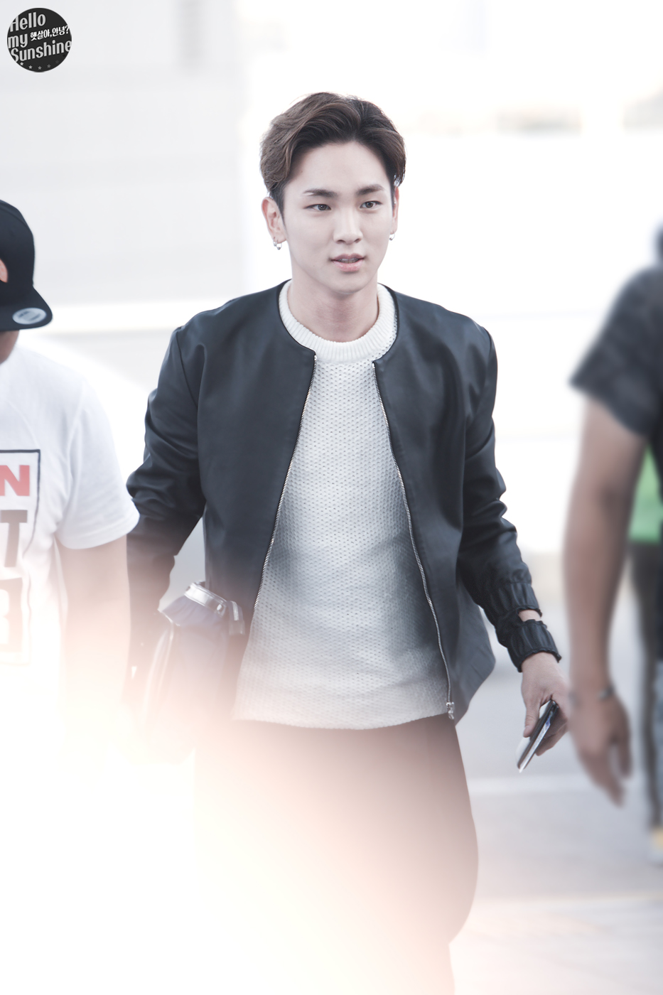 140630 Key @ Aeropuerto Incheon rumbo a Hong Kong 2258C95053B383B7040D8D