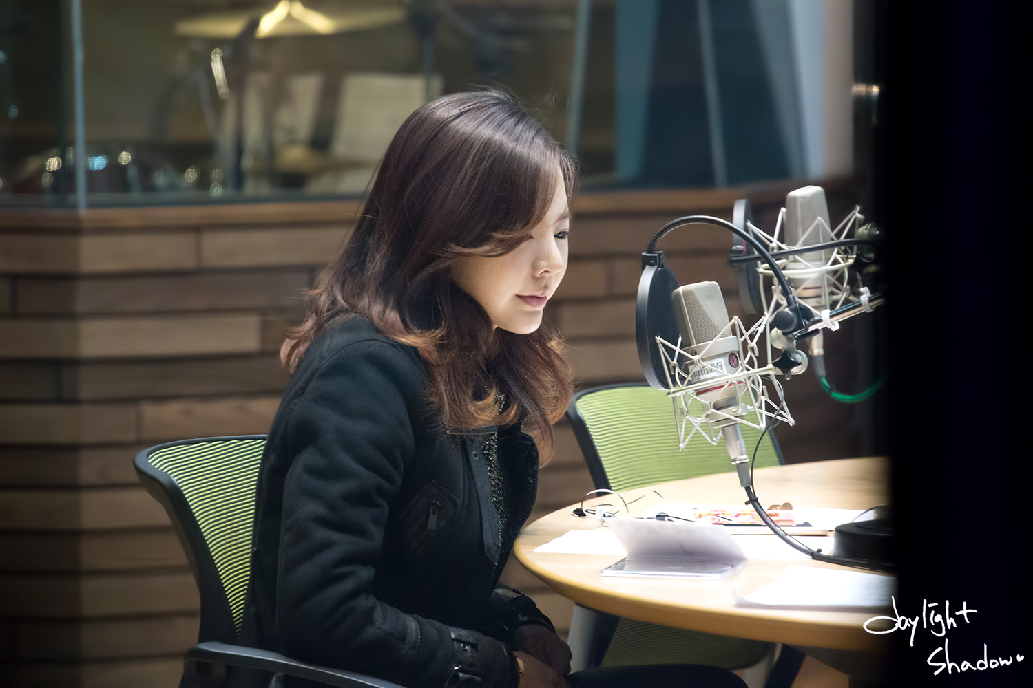 [OTHER][06-02-2015]Hình ảnh mới nhất từ DJ Sunny tại Radio MBC FM4U - "FM Date" - Page 10 256AAE4C5547324533FFC3