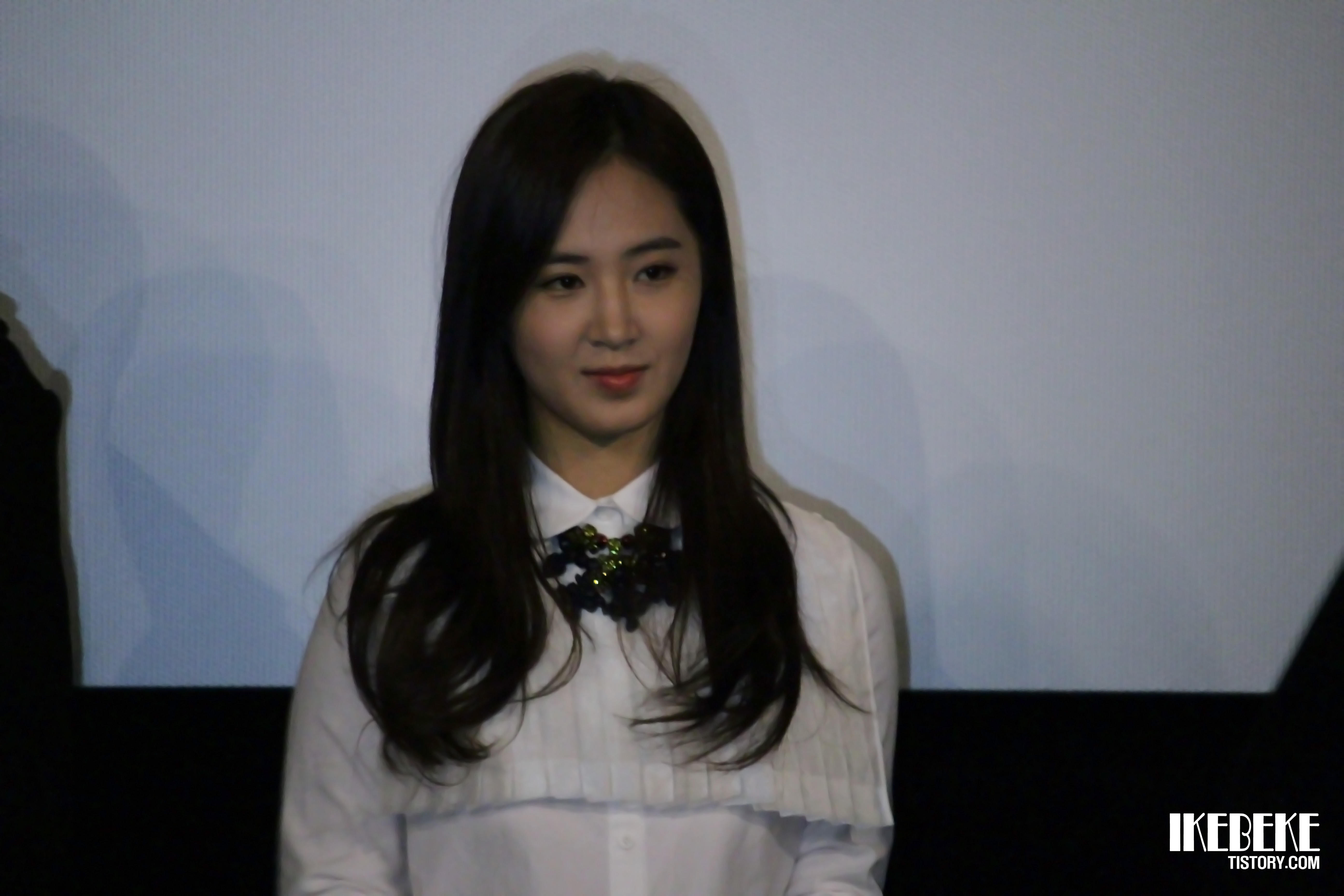 [PIC][07-11-2013]Yuri xuất hiện tại sự kiện "Lotte Cinema" Stage Greeting vào chiều nay + Selca của cô cùng các diễn viên khác 27404F3A527D2224059442