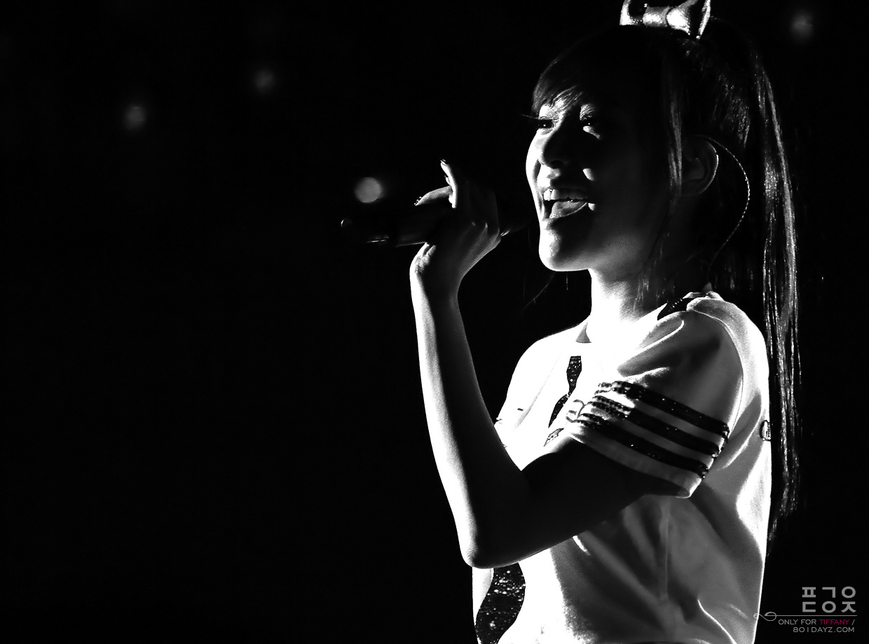 [PIC][09-02-2013]Hình ảnh mới nhất từ 20 buổi Concert của SNSD tại Nhật Bản - Page 10 276F8F355140853E1AE125